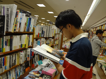 選書ツアー